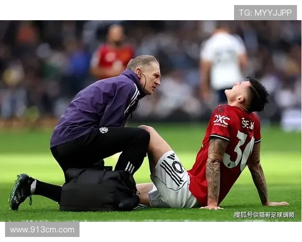 足球明星受伤后瘸腿瞬间高清图片展示与背后故事揭秘 足球明星受伤后瘸腿瞬间高清图片展示与背后故事揭秘