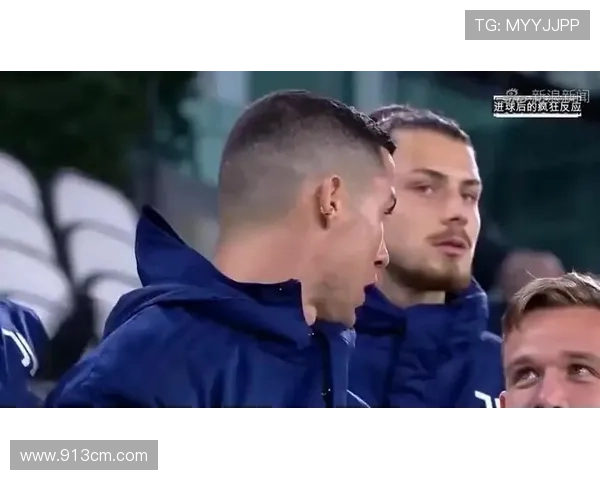 足球明星原地踏单车精彩瞬间合集展现技巧与风采的完美视频